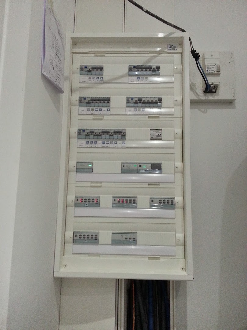 DE VITA JEREMIE ELECTRICITÉ GÉNÉRALE ET CLIMATISATION — Photos 8